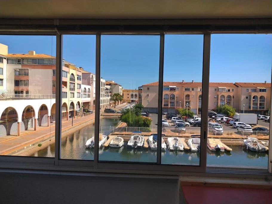 Appartement Vue Sur Canal Proximite Mer Сет Екстериор снимка